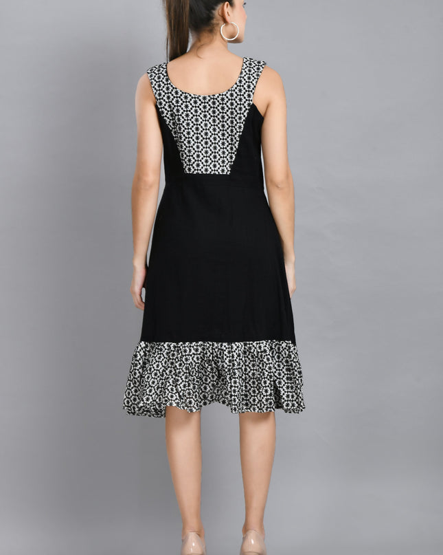 EMBROIDERED BLACK DRESS