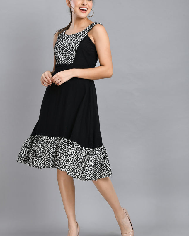 EMBROIDERED BLACK DRESS